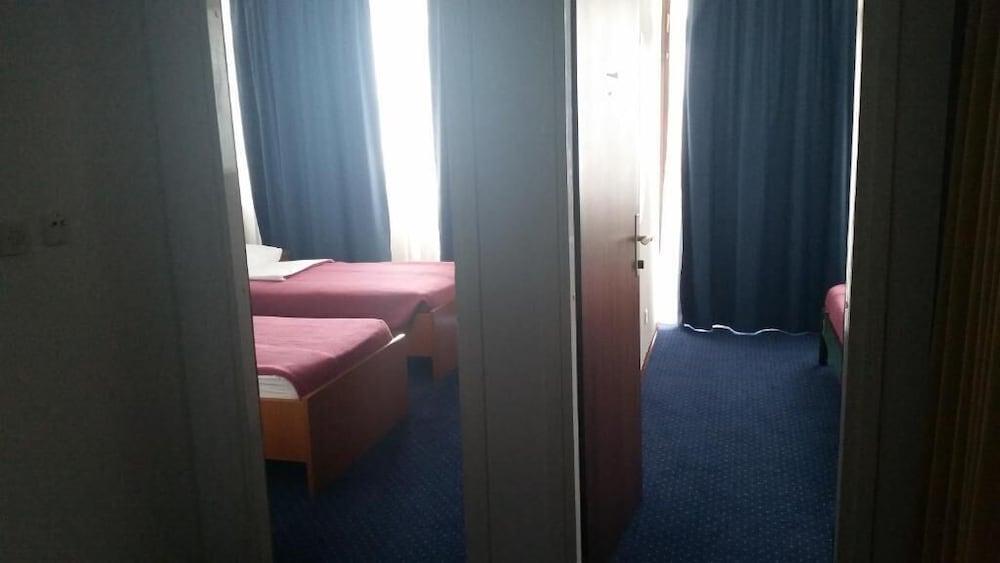 Zagreb Hotell 2*